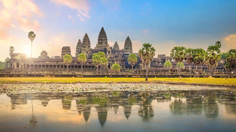 Siem Reap: Angkor Wat: Small-Group Sunrise or Sunset Tour - Key points at a glance