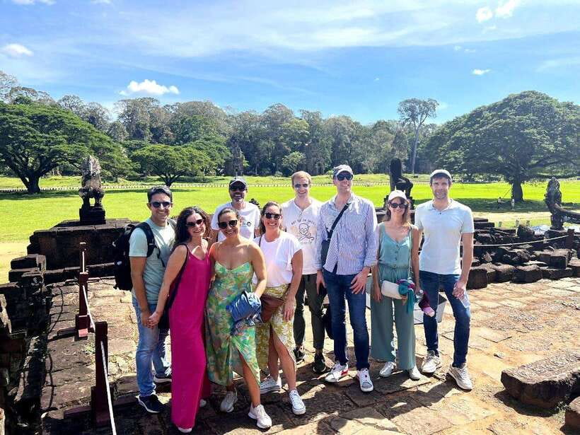 Siem Reap: Angkor Wat: Small-Group Sunrise Tour - Why the sunrise at Angkor Wat is worth the alarm