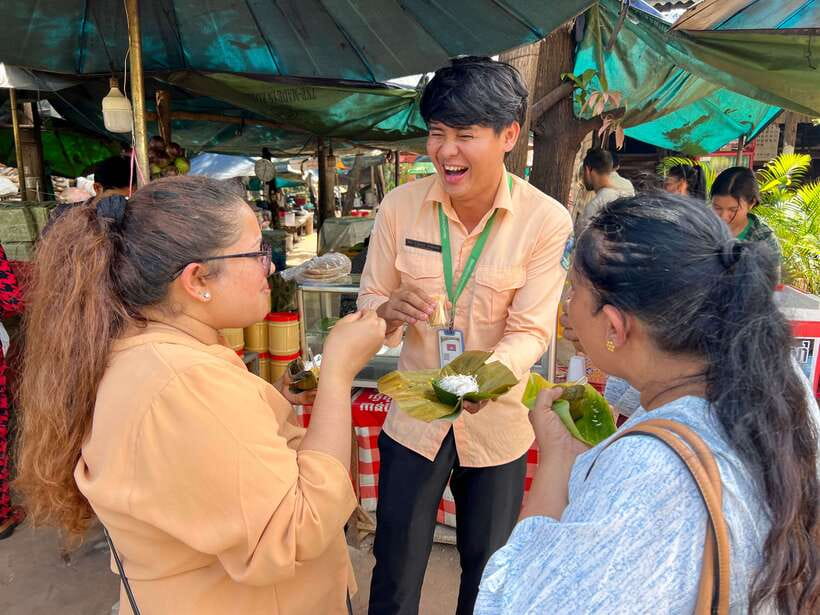 Siem Reap: Angkor Wat Small-Group Sunrise Tour & Breakfast - Practical details that make the day easier
