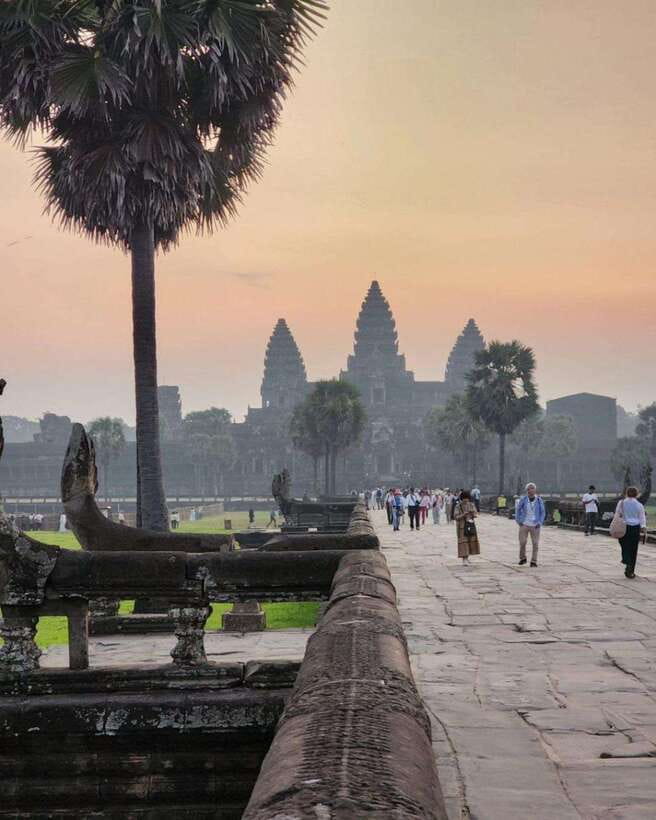 Siem Reap: Angkor Wat Small Group Tour with Spanish Guide - Sunrise at 5:00 AM: worth the early alarm?
