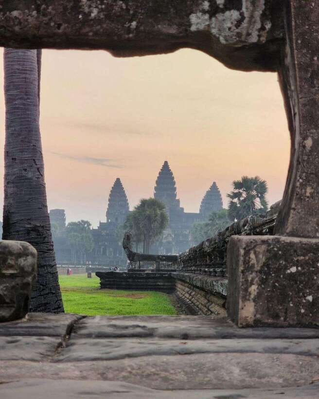 Siem Reap: Angkor Wat Small Group Tour with Spanish Guide - Who should book this Angkor tour?