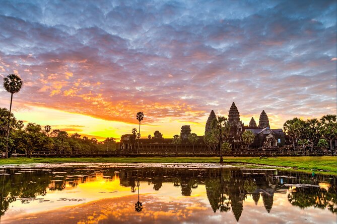 Siem Reap: Angkor Wat Sunrise Bike Tour & Jungle Breakfast - A jungle breakfast that earns its place