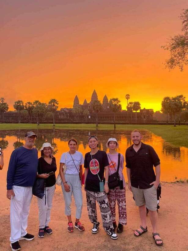Siem Reap: Angkor Wat Sunrise or Sunset Guided Tour - Why the 4 a.m. start can be worth it