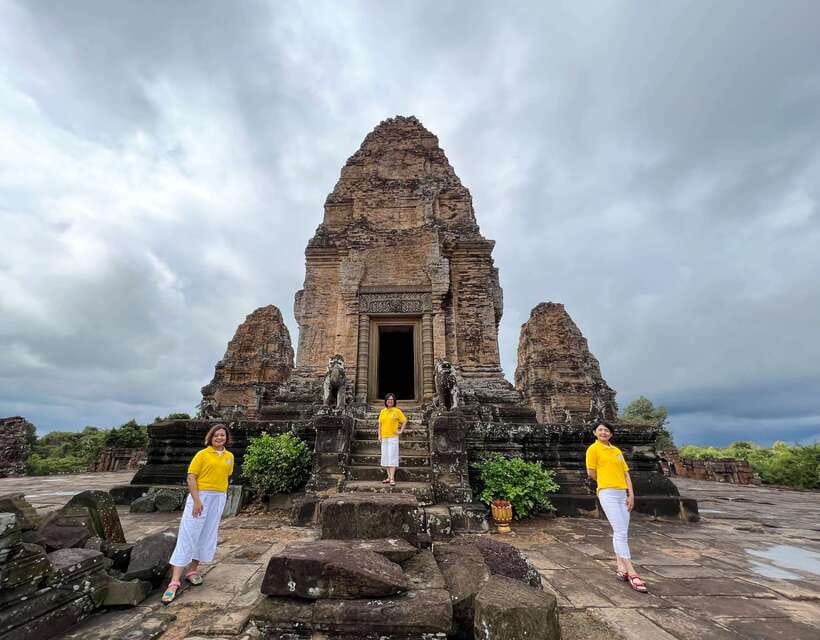 Siem Reap: Angkor Wat Sunrise Small Group tour and Breakfast - Angkor Thom through the South Gate