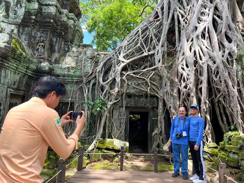 Siem Reap: Angkor Wat Sunrise Small Group tour and Breakfast - Angkor Wat: more than a sunrise photograph