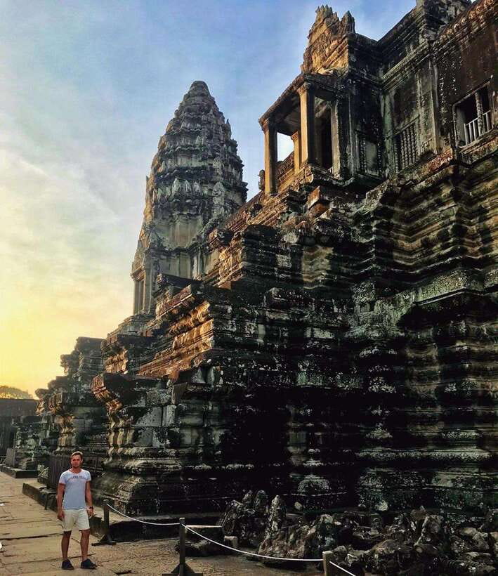 Siem Reap: Angkor Wat Sunrise Tour with Spanish Guide - The Elephant Terrace and Terrace of the Leper King