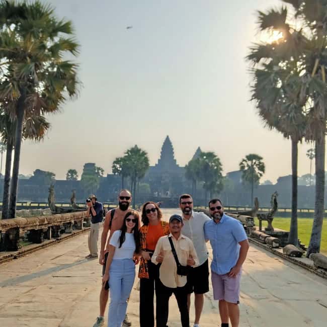 Siem Reap: Angkor Wat Sunrise Tour with Spanish Guide - What the two-day option adds
