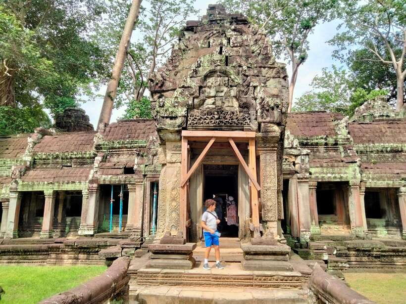 Siem Reap: Angkor Wat Tour Explore The Most Iconic Temples - Bayon’s smiling faces in Angkor Thom