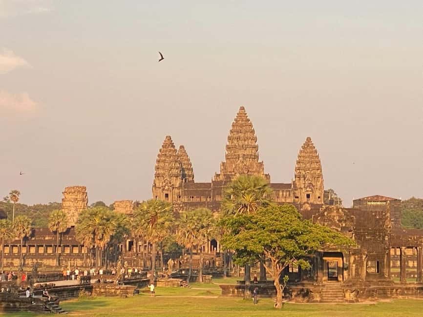 Siem Reap: Angkor Wat Tour with Italian-Speaking Guide - One day: the essential Angkor circuit
