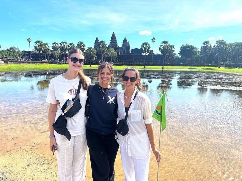 Siem Reap: Angkor Wat with German or English Guided Tour - Key points to know before booking