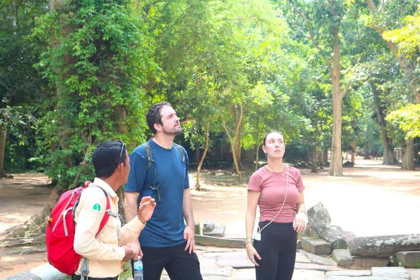 Siem Reap: Angkor Wat with German or English Guided Tour - Angkor Wat: two hours inside Cambodia’s great temple
