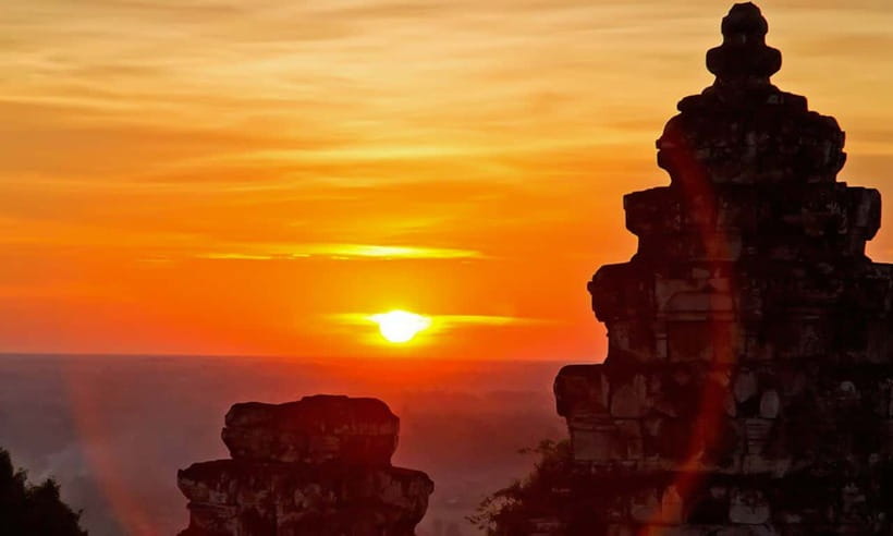 Siem Reap: Full-Day Angkor Wat Guided Tour with Sunset - What the $15 price really covers