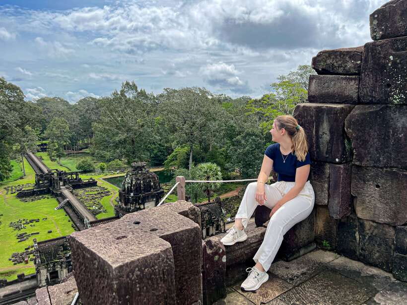 Siem Reap: Full Day Angkor Wat Temple Experience with Sunset - Srah Srang, lunch, and a taste of village life