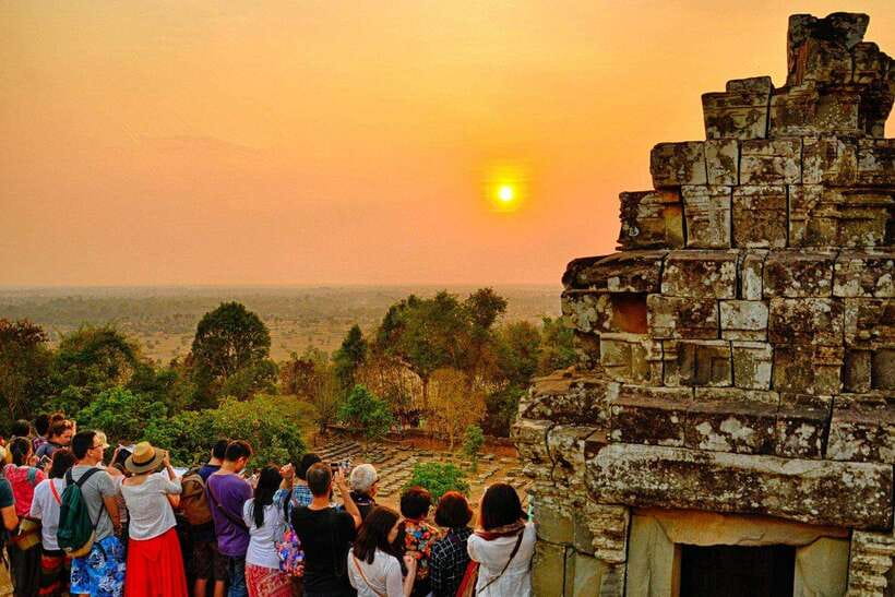 Siem Reap: Full Day Angkor Wat Temple Tour with Sunset - A full day among Angkor’s great temples