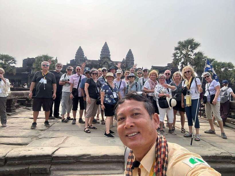 Siem Reap: Private Angkor Wat & Bakheng Mountain Sunset Tour - Booking details worth checking