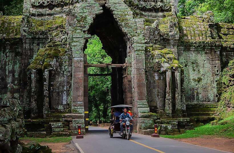 Siem Reap : Private Tuk-Tuk Tour of the Magnificent Temples. - Ta Keo, an unfinished pyramid temple