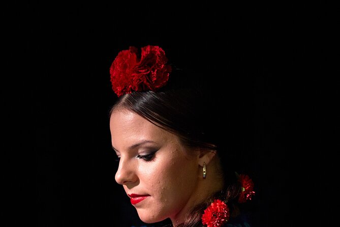 Skip the Line: Tablao Flamenco Pura Esencia Ticket - Why this small Triana show feels different