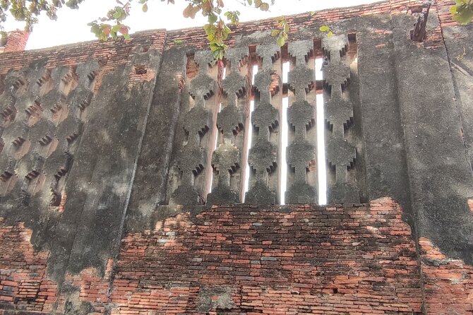 Small Group Tour to Ayutthaya Temples from Bangkok with Lunch - Lunch at the midpoint of the day