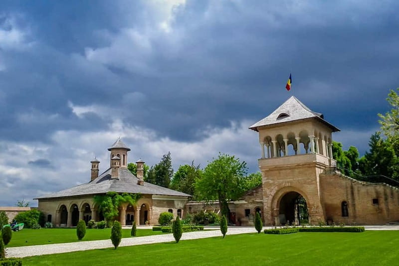 Small Group Tour to Mogosoaia Palace & Snagov Monastery - The road from Snagov to Mogosoaia