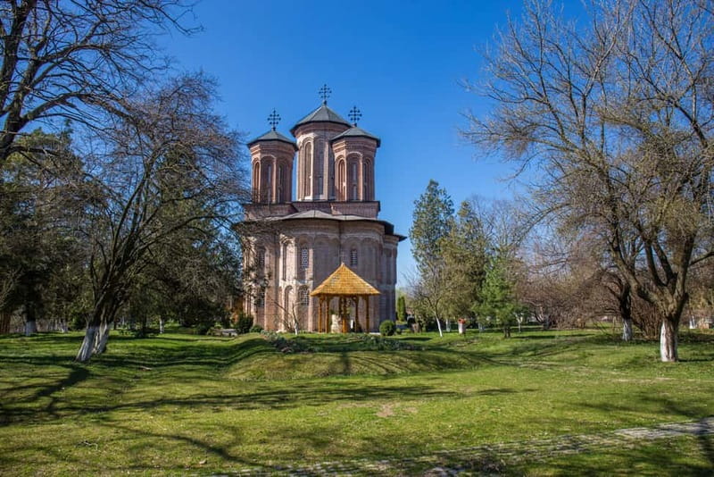 Small Group Tour to Mogosoaia Palace & Snagov Monastery - The Snagov visit and what to expect