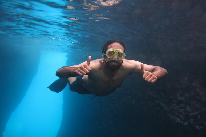 Snorkeling and swimming tour to the Poseidon's temple at Sounio cape - Lake Vouliagmeni and the Blue Hole stop