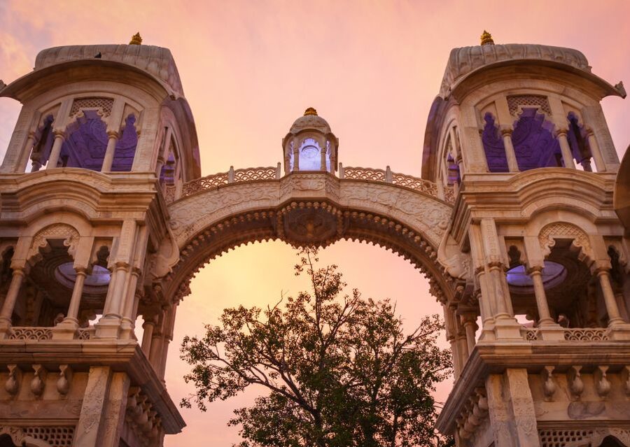 Spiritual Trails of Hyderabad (2 Hours Guided Temples Tour) - St. Joseph’s Cathedral and a change in setting