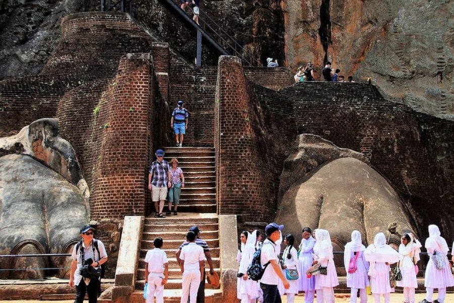 Sri Lanka Bentota: Day Trip to Sigiriya and Dambulla Temple - The spice garden stop and what to expect