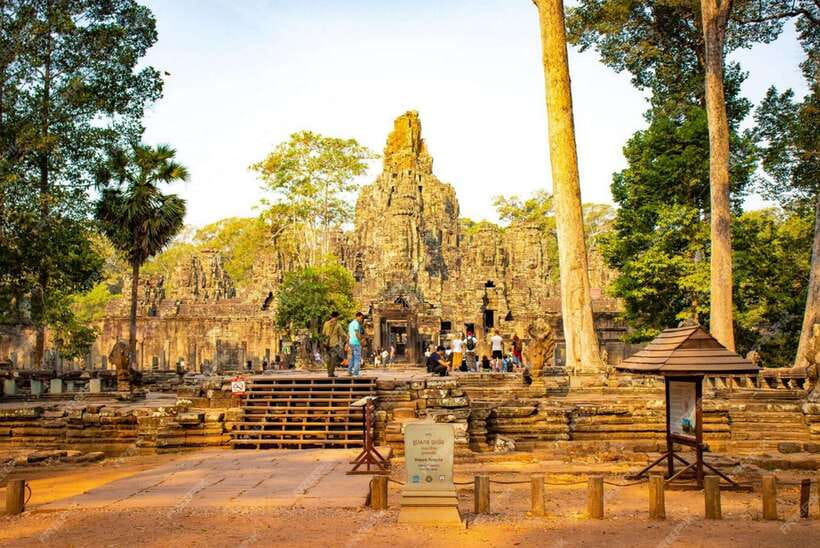 Sunrise at Angkor Wat and Small Tour with Tours Guide - Key points to know before booking
