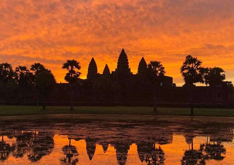 Sunrise at Angkor Wat and Small Tour with Tours Guide - A 4:30 AM start for Angkor Wat sunrise
