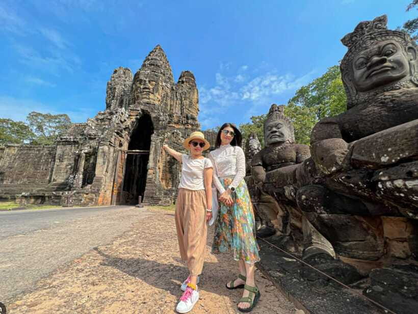 Sunrise at Angkor Wat and Small Tour with Tours Guide - Banteay Kdei and the final temple mood