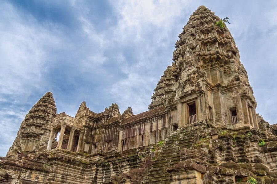 Sunrise at Angkor Wat Temple: 3-Hour Private Tour - Dress, timing, and practical comfort