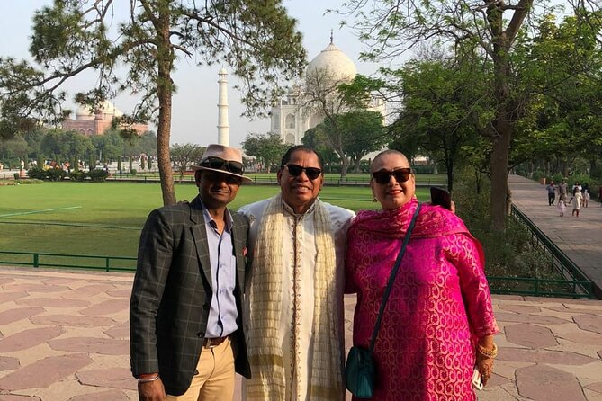 Taj Mahal Sunrise with Lord Shiva Temple:- All Inclusive - Breakfast at Howard Plaza The Fern keeps the day simple