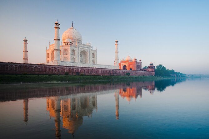 Taj Mahal Sunrise with Lord Shiva Temple:- All Inclusive - Shri Mankameshwar Temple offers a different Agra