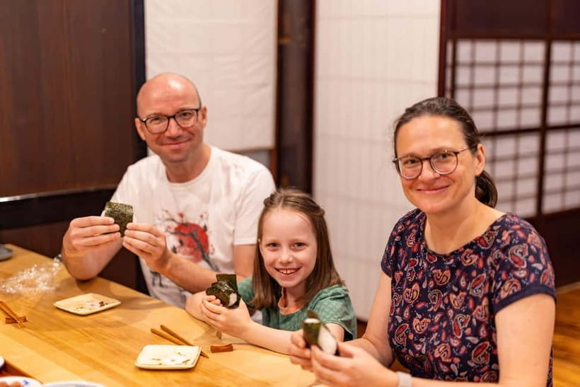 Takayama: Onigiri and miso soup making at a buddhist temple - Why onigiri feels different inside a temple