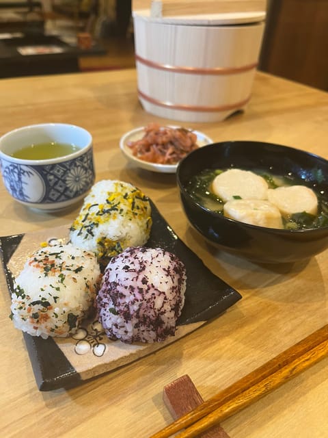 Takayama: Onigiri and miso soup making at a buddhist temple - The kuri kitchen: where the lesson begins