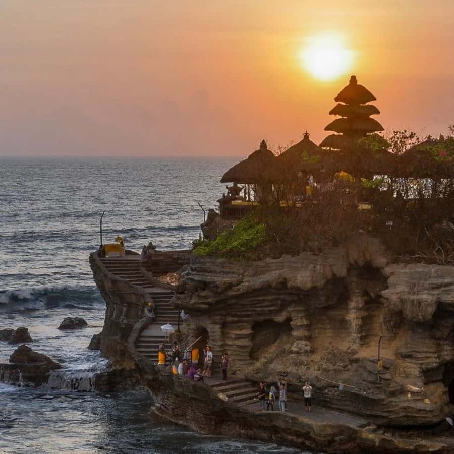 Tanah Lot-Nung Nung Waterfall-Jatiluwih and Bedugul - Bedugul and the calm waters of Lake Beratan