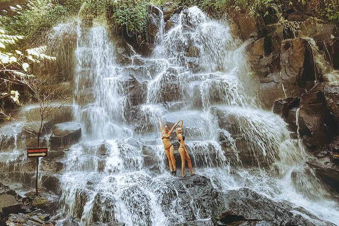 Tanah Lot Temple, Waterfall & Ubud Tour (Private & All-Inclusive) - Sacred Monkey Forest in Ubud