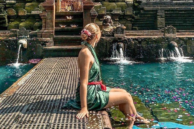 Tanah Lot Temple, Waterfall & Ubud Tour (Private & All-Inclusive) - Tanah Lot at the end of the route