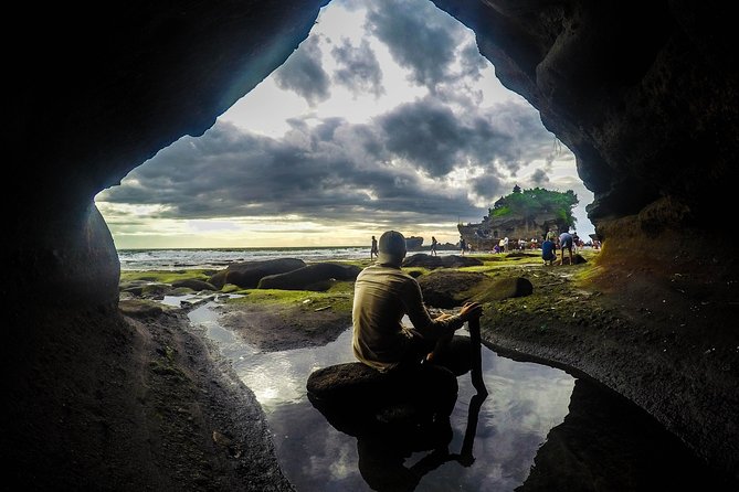 Tanah Lot Temple, Waterfall & Ubud Tour (Private & All-Inclusive) - Guides, photos, and the human side of the tour