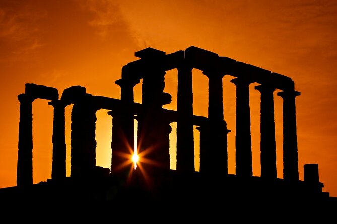 Temple of Poseidon sunset @ Cape Sounio (And dinner time) - Why the Temple of Poseidon works so well at sunset