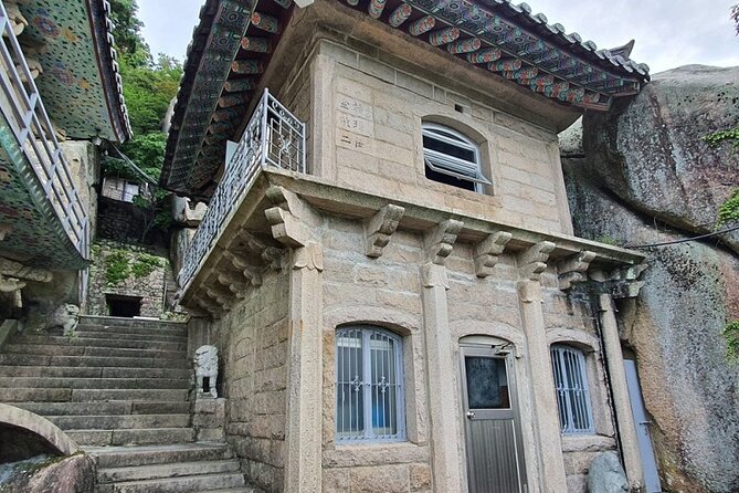 Temple Tour : Byeongpungam Seokbulsa Temple [Hiking+Cable car] - Walking to Geumjeongsanseong Fortress South Gate