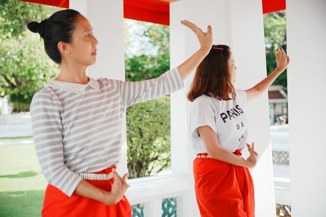 Thai Dance Class at Wat Arun - Who will enjoy this class most?