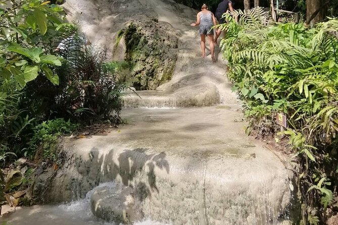 The Best Full Day Tour: Doi Suthep, Wat Phalat, Sticky Waterfall - Practical preparation for the day