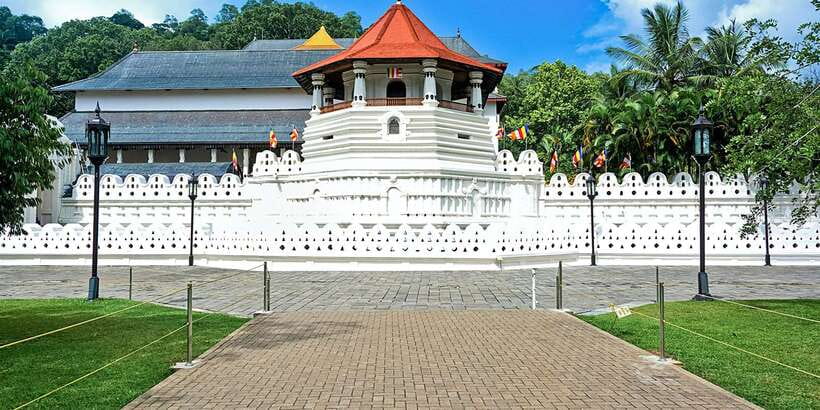 Three Temples Loop In Kandy Day Tour By Tuk Tuk - Key points at a glance