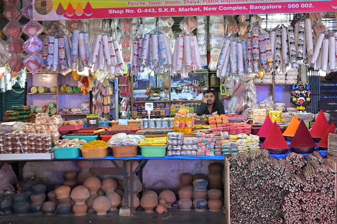 Tipu Palace + Koté Vishnu + Fort + KR Market + Jain Temple = Bengaluru Pété Walk - Ending at the Shri Adinath Jain Shwetamber Mandir