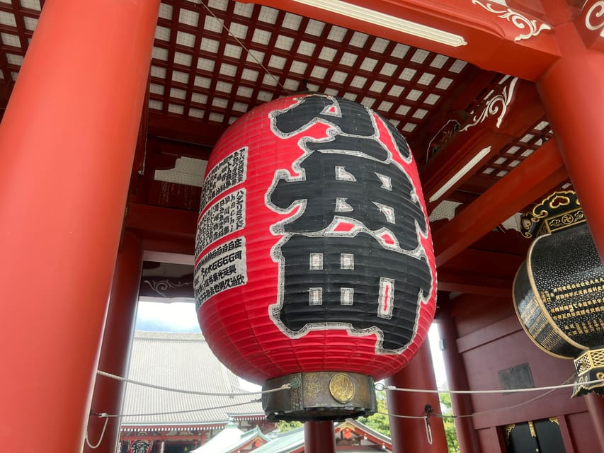 Tokyo: Asakusa and Tokyo’s Oldest Temple Senso-ji Tour - Nakamise Street, snacks and souvenir judgment