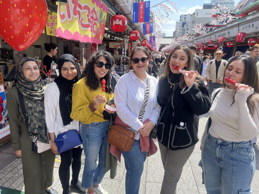 Tokyo: Asakusa and Tokyo’s Oldest Temple Senso-ji Tour - Asakusa Shrine and the meeting of two traditions