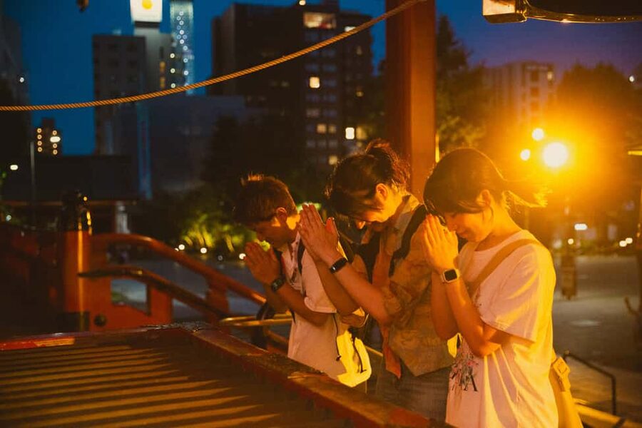 Tokyo: Asakusa Sensoji Night Walk with a Local Brandy - Who Should Book This Evening Walk?