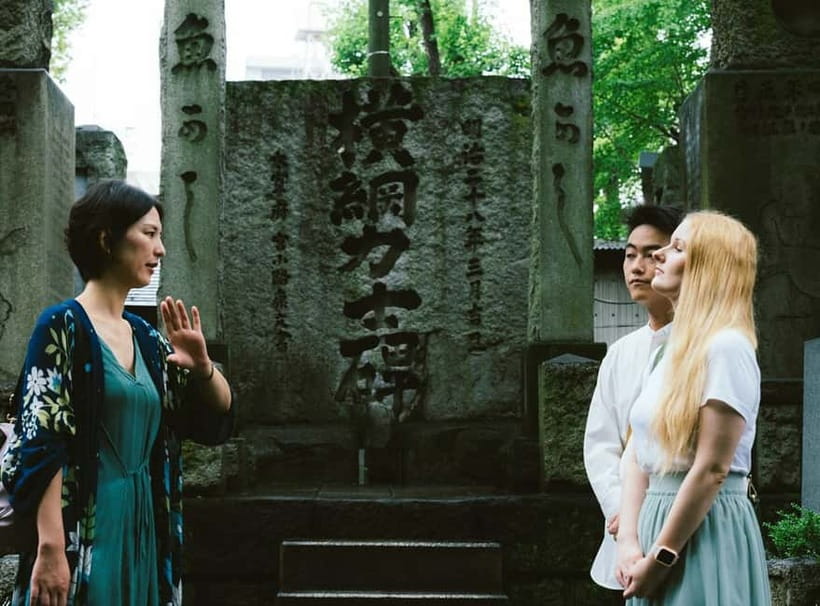 Tokyo: Buddhism and Shinto Temple Tour with a Real Local - Clothing, shoes, and respectful behavior