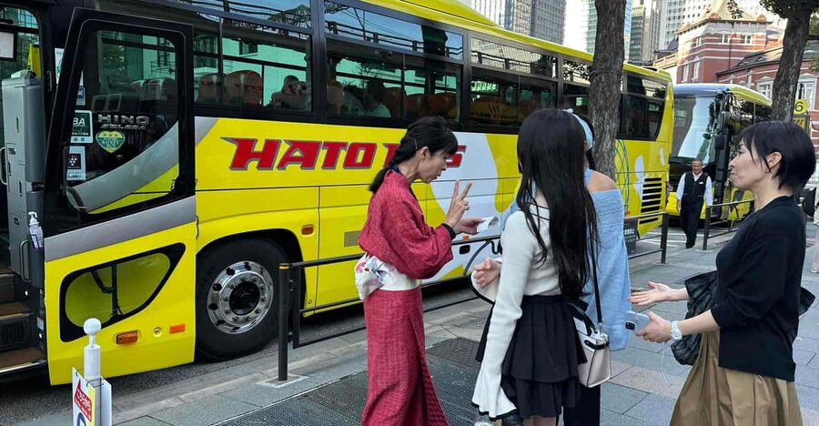 Tokyo: Imperial Palace, Sensō-ji Temple, & Tokyo Tower Tour - Why the guide matters on this route